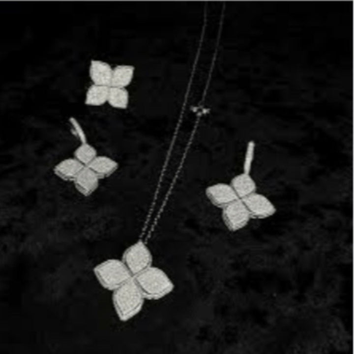 Four-Leaf Necklace Set – Symbol of Luck, Love & Timeless Elegance Zambeel 